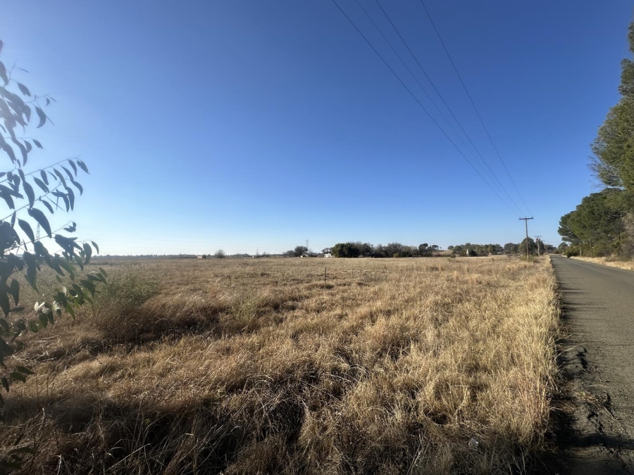 9 Bedroom Property for Sale in Bloemspruit Free State